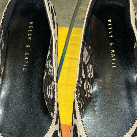 Kelly & Katie Black and White Leopard Flats - Picture 7 of 7